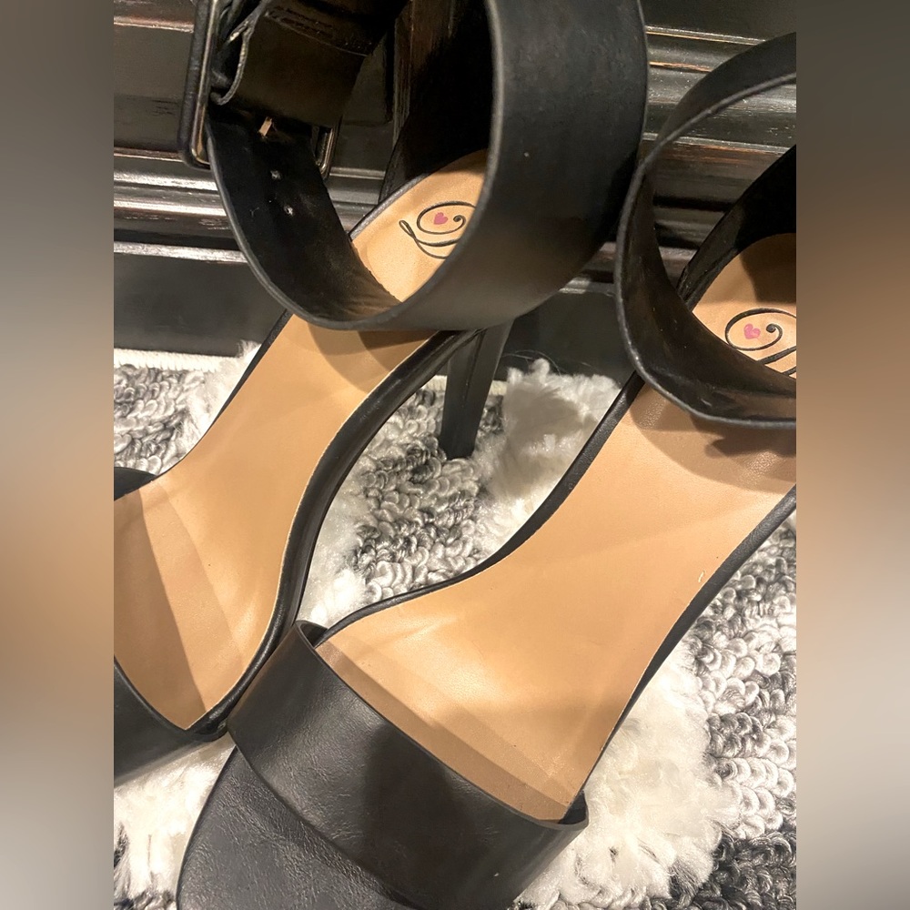 Black ankle strap open toed heels